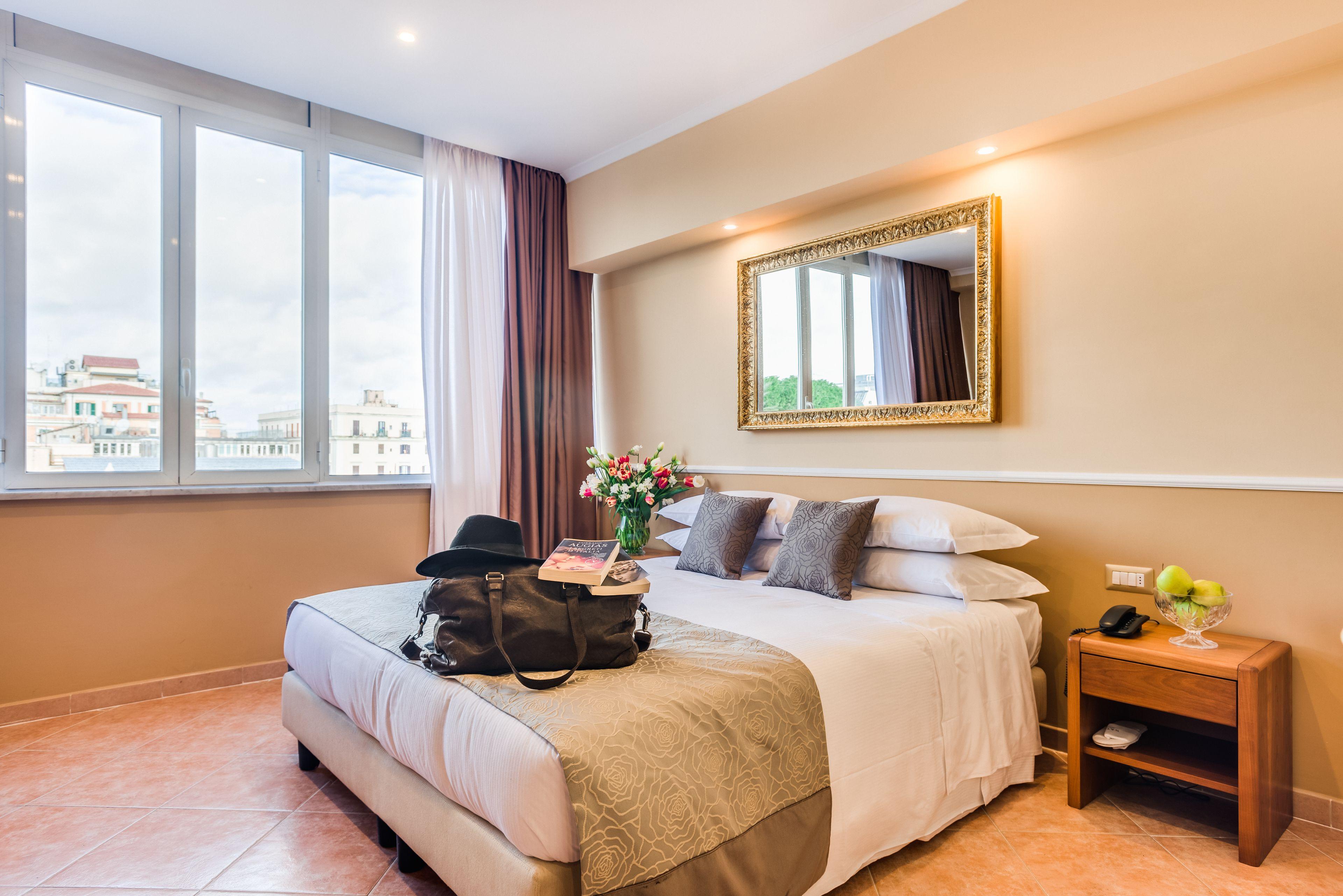 Raeli Hotel Lux — Foto 1